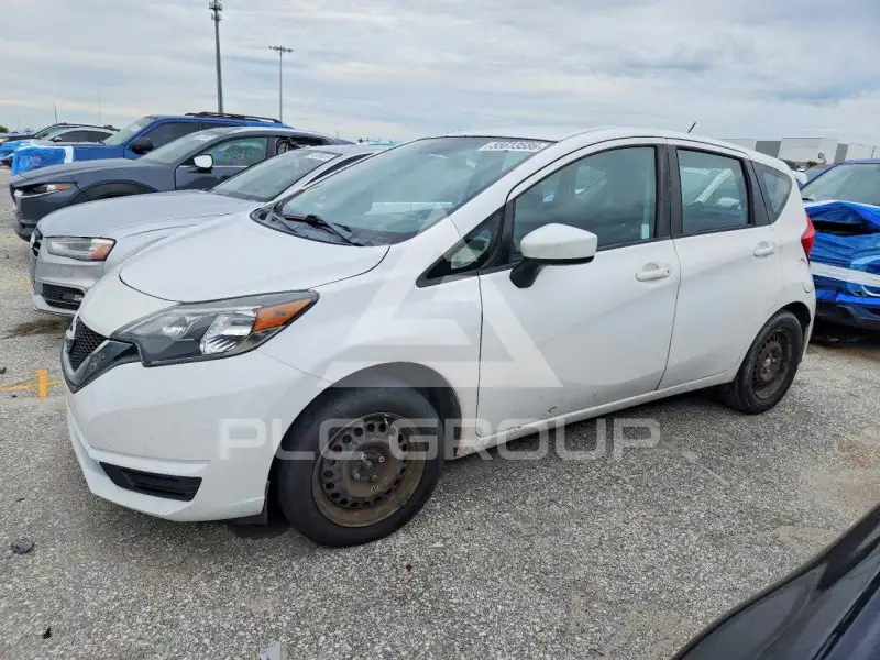 2018 Nissan VERSA фото