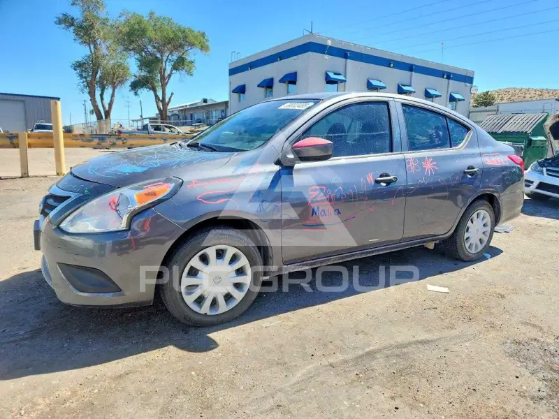 2018 Nissan VERSA фото
