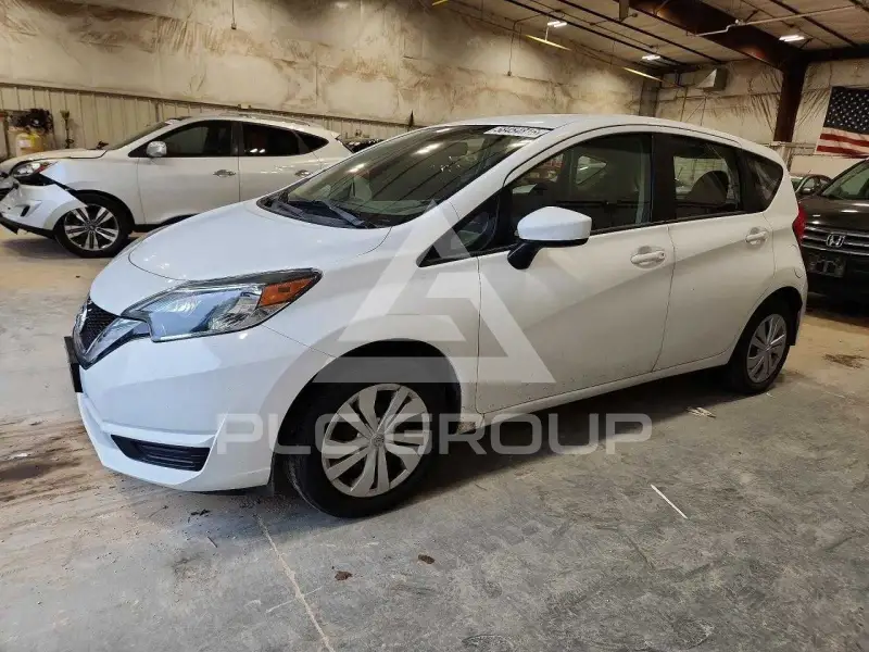 2018 Nissan VERSA photo