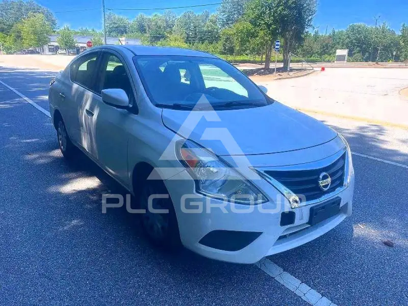 2018 Nissan VERSA photo