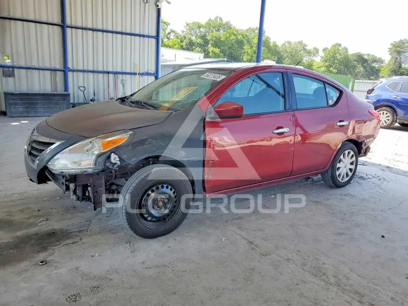 2018 Nissan VERSA фото