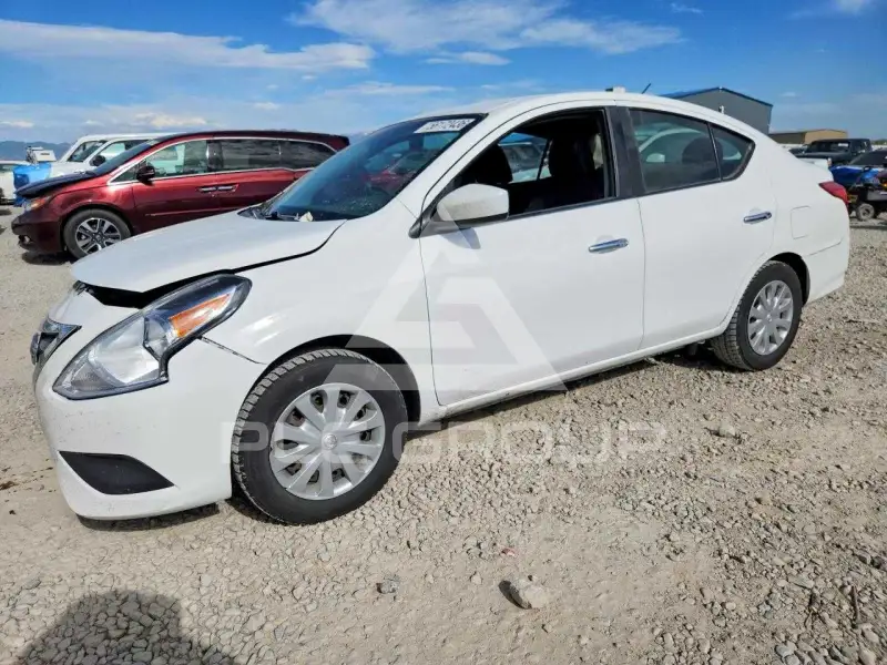 2018 Nissan VERSA фото