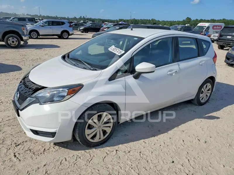 2018 Nissan VERSA фото