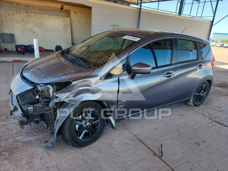 2018 Nissan VERSA фото