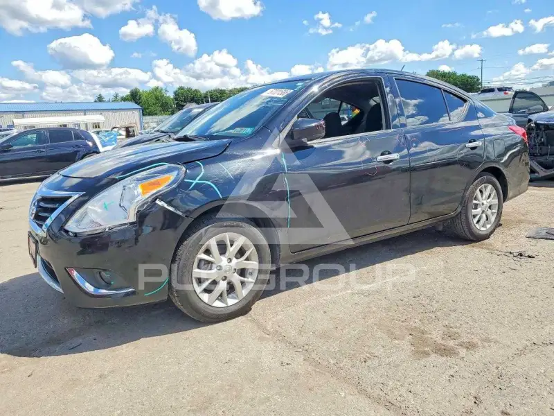 2018 Nissan VERSA фото