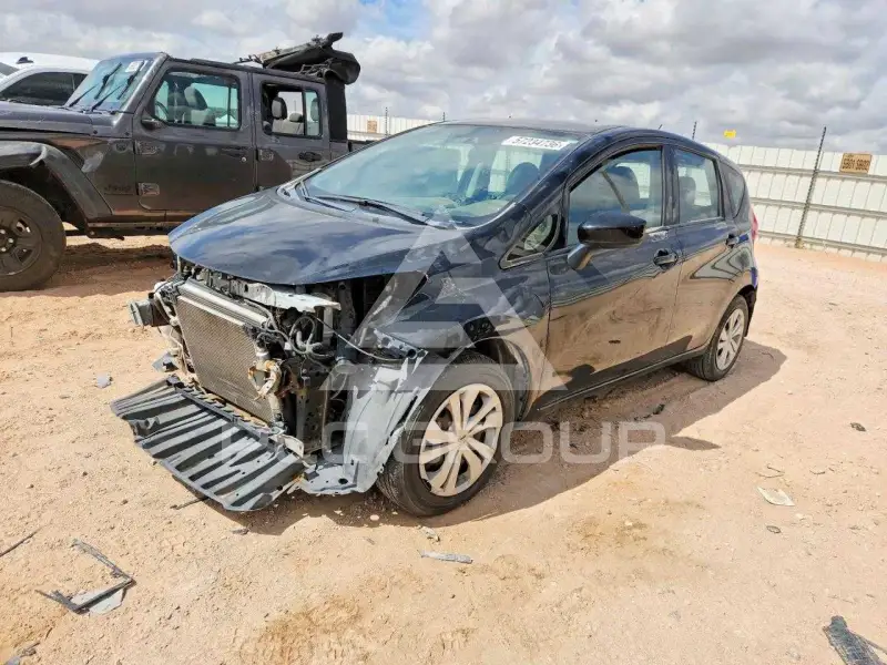 2018 Nissan VERSA фото