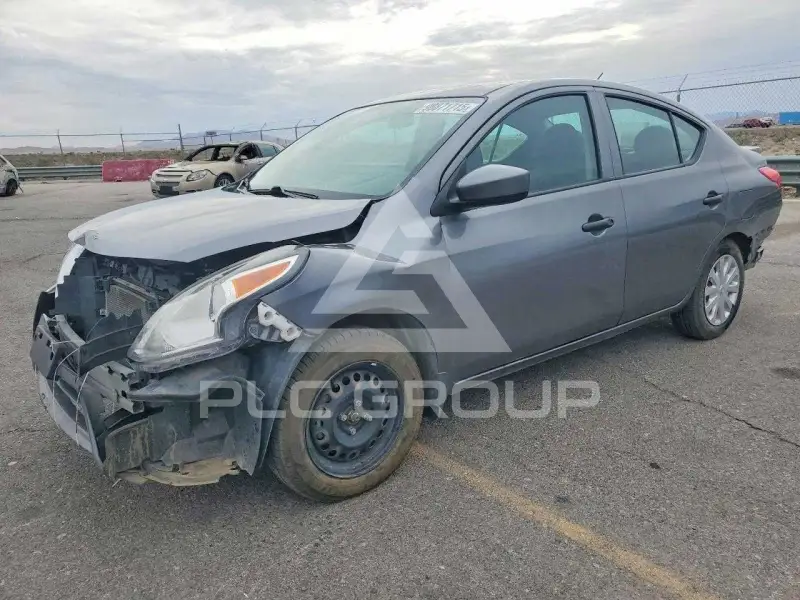 2018 Nissan VERSA photo