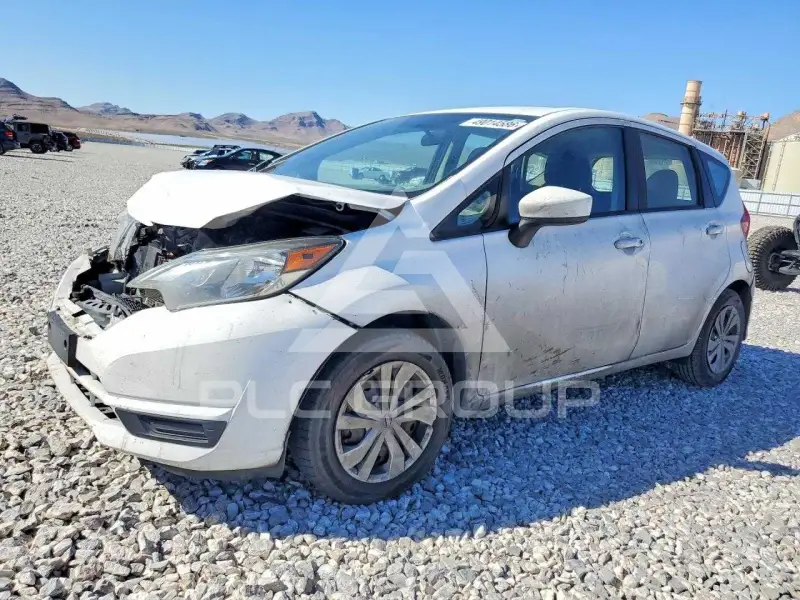 2018 Nissan VERSA фото