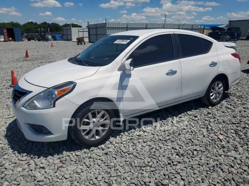 2018 Nissan VERSA фото