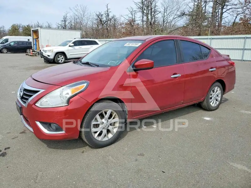 2018 Nissan VERSA photo