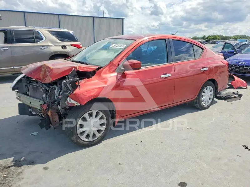 2018 Nissan VERSA фото