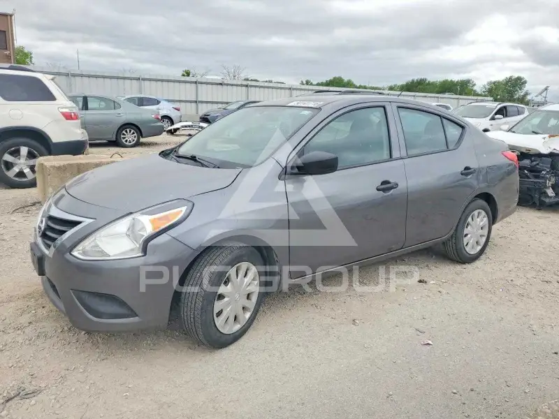 2018 Nissan VERSA фото