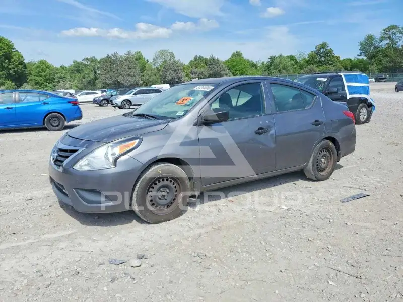 2018 Nissan VERSA photo