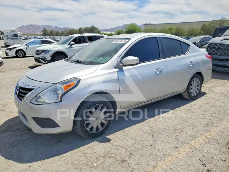 2018 Nissan VERSA photo