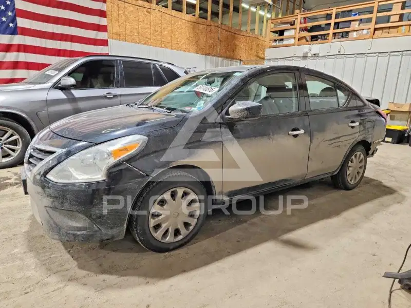 2018 Nissan VERSA photo