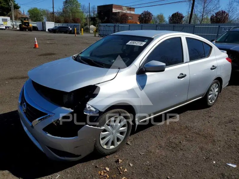 2018 Nissan VERSA фото