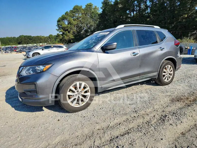 2018 Nissan ROGUE photo