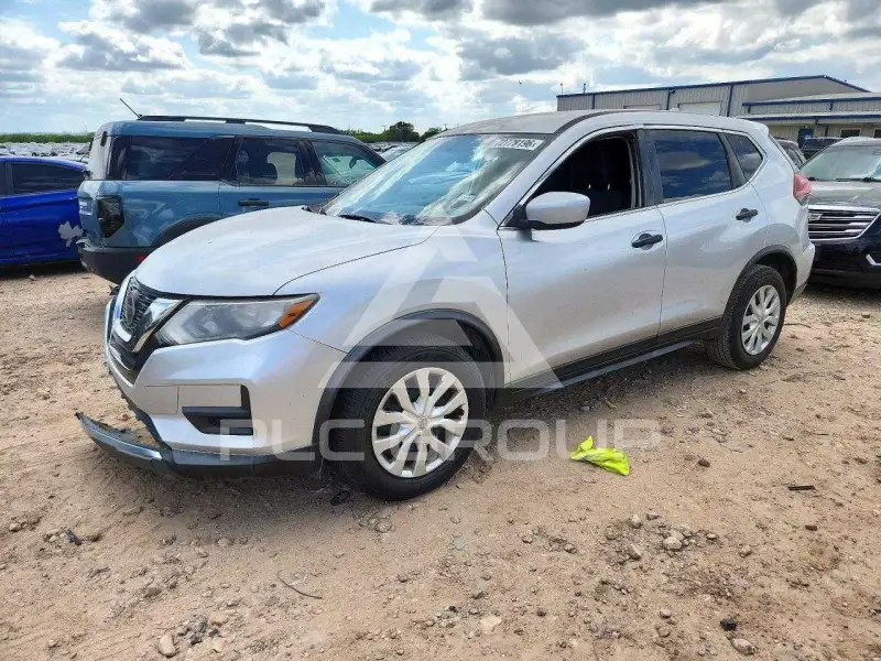 2018 Nissan ROGUE photo