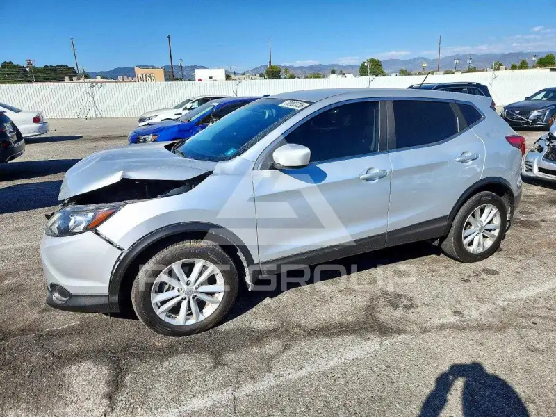 2018 Nissan ROGUE фото