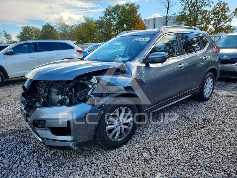 2018 Nissan ROGUE photo