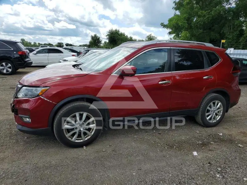 2018 Nissan ROGUE photo