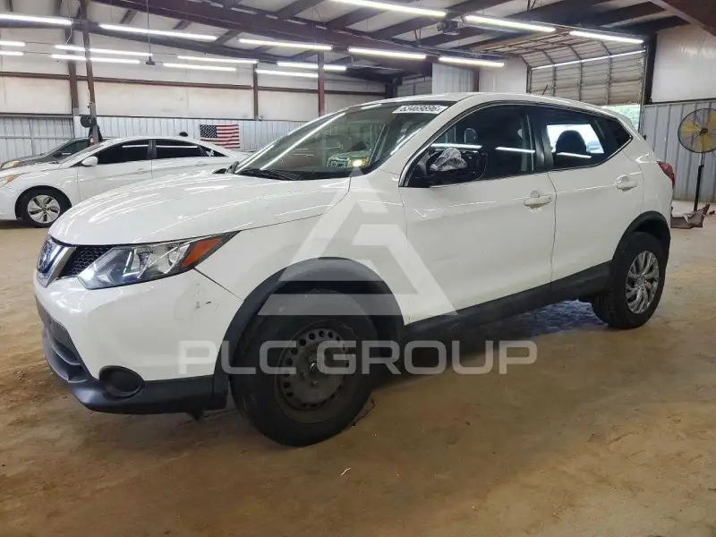 2018 Nissan ROGUE photo