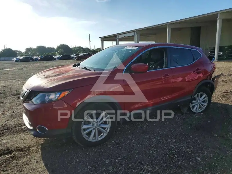 2018 Nissan ROGUE photo