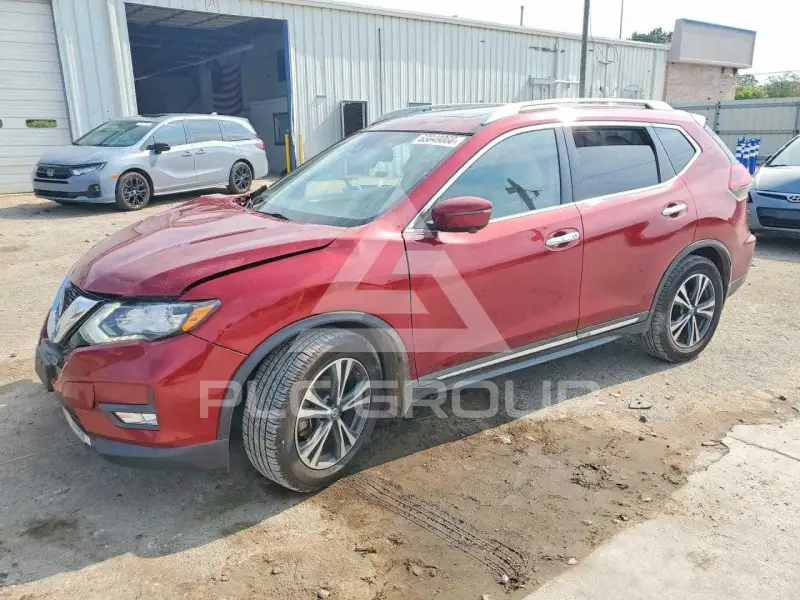 2018 Nissan ROGUE photo