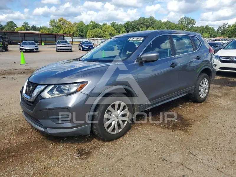 2018 Nissan ROGUE photo