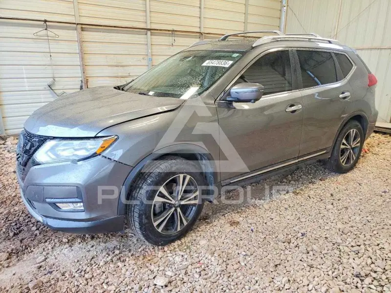 2018 Nissan ROGUE photo