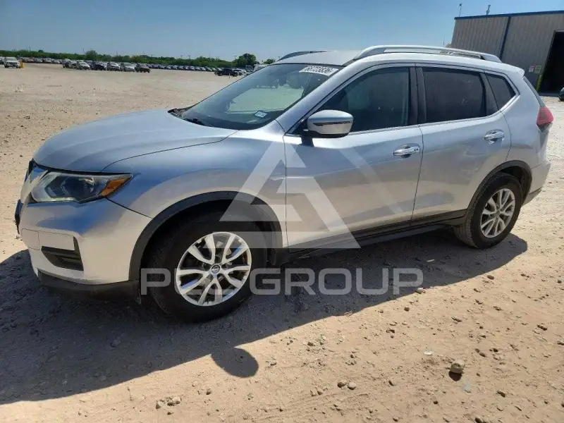 2018 Nissan ROGUE photo
