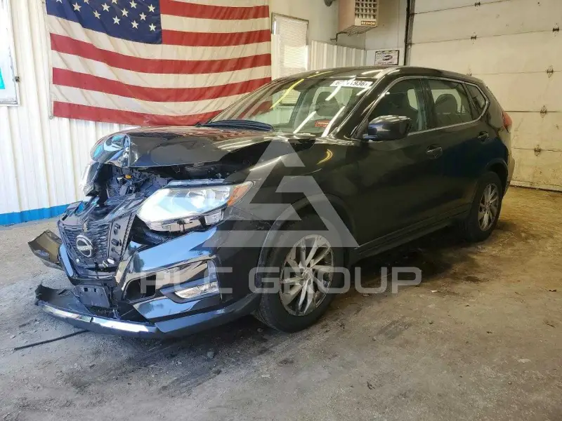 2018 Nissan ROGUE photo