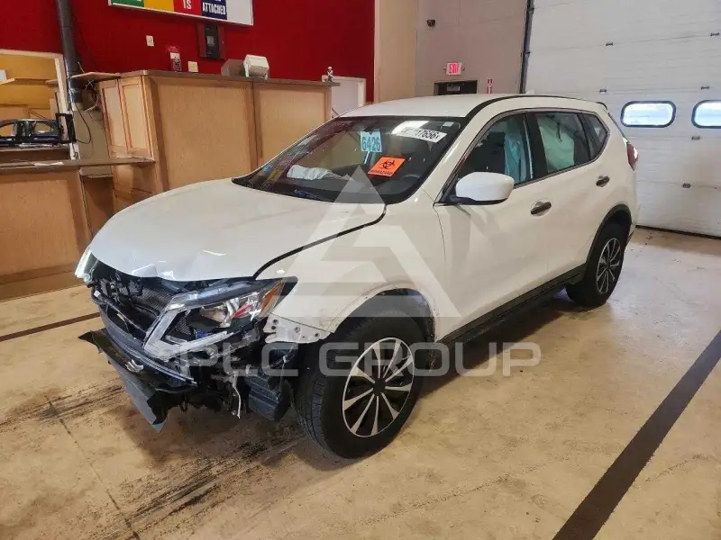 2018 Nissan ROGUE photo