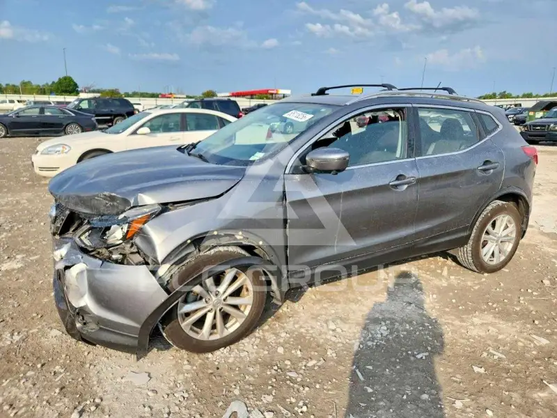 2018 Nissan ROGUE фото