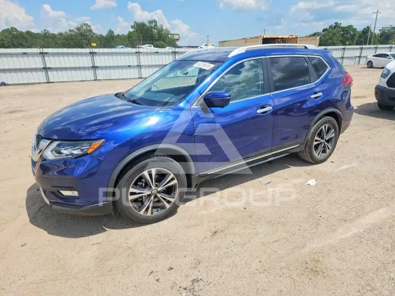 2018 Nissan ROGUE photo