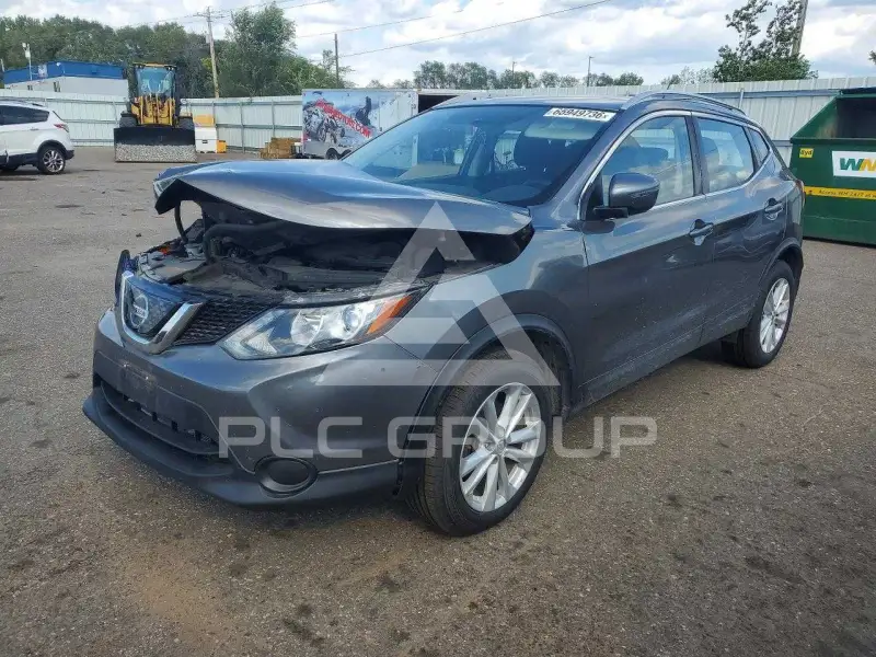 2018 Nissan ROGUE photo