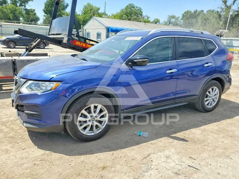 2018 Nissan ROGUE photo