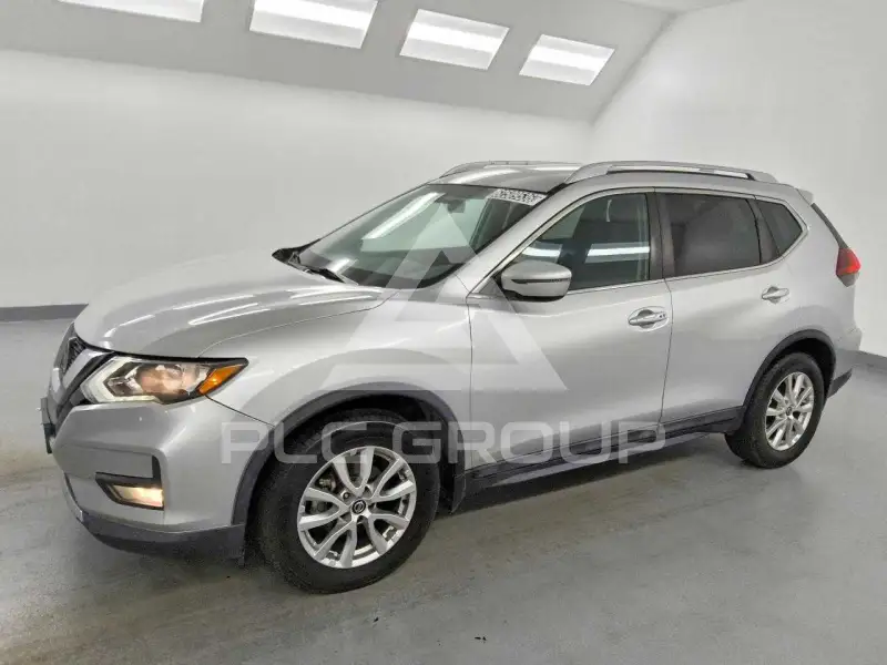 2018 Nissan ROGUE photo