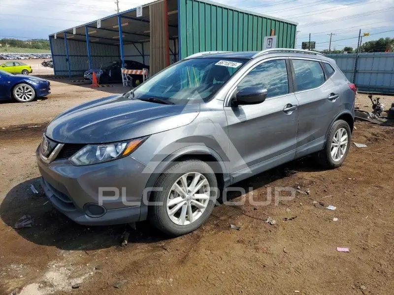 2018 Nissan ROGUE photo