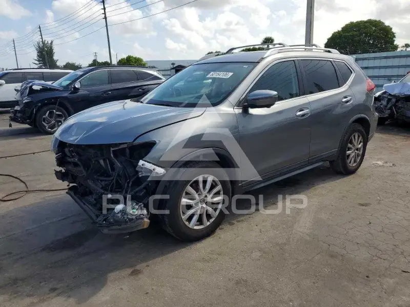 2018 Nissan ROGUE photo