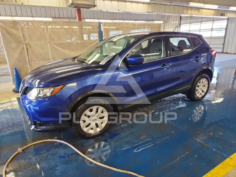 2018 Nissan ROGUE photo