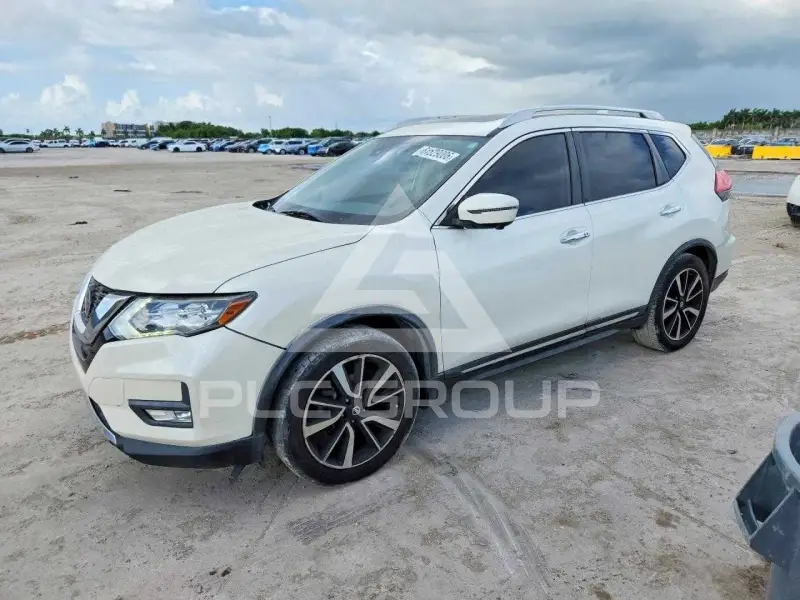 2018 Nissan ROGUE photo