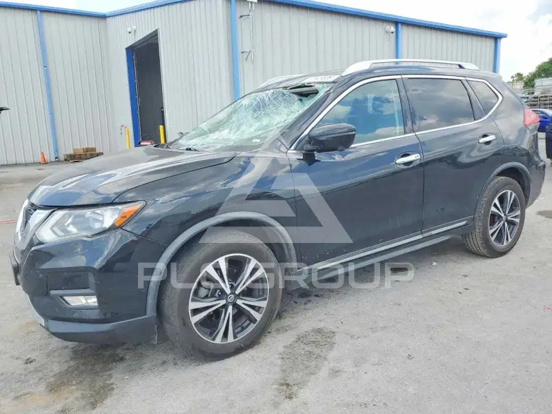 2018 Nissan ROGUE photo
