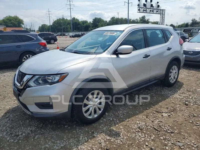2018 Nissan ROGUE photo