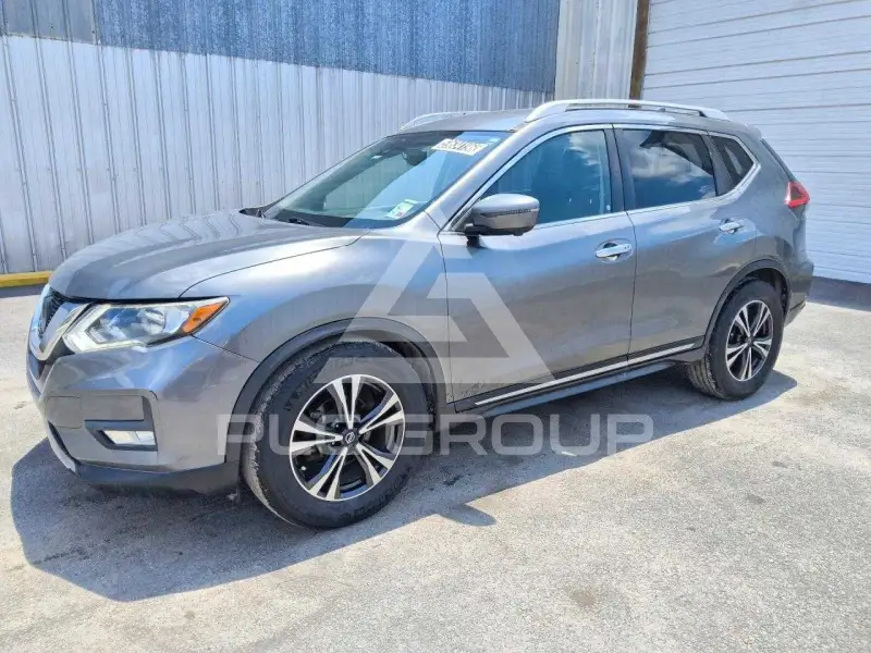 2018 Nissan ROGUE photo