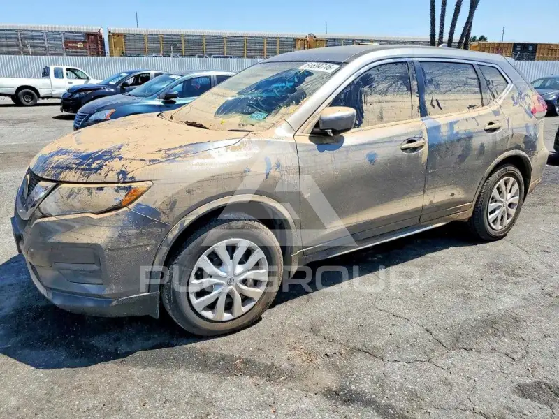 2018 Nissan ROGUE photo