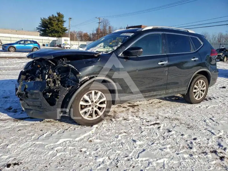 2018 Nissan ROGUE photo