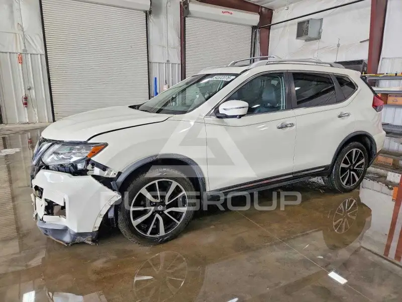 2018 Nissan ROGUE photo