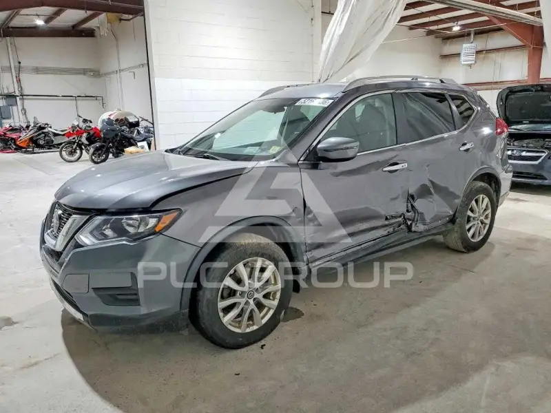 2018 Nissan ROGUE photo