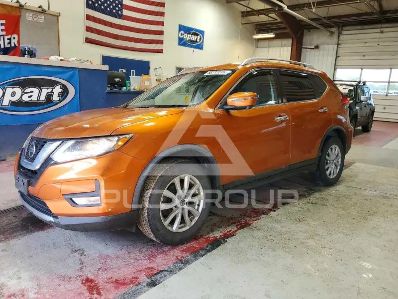 2018 Nissan ROGUE photo